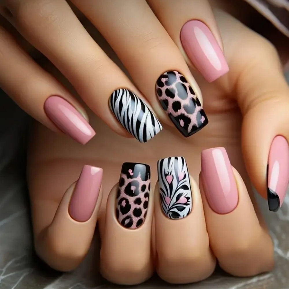 24 Pieces Fake Press On Nails